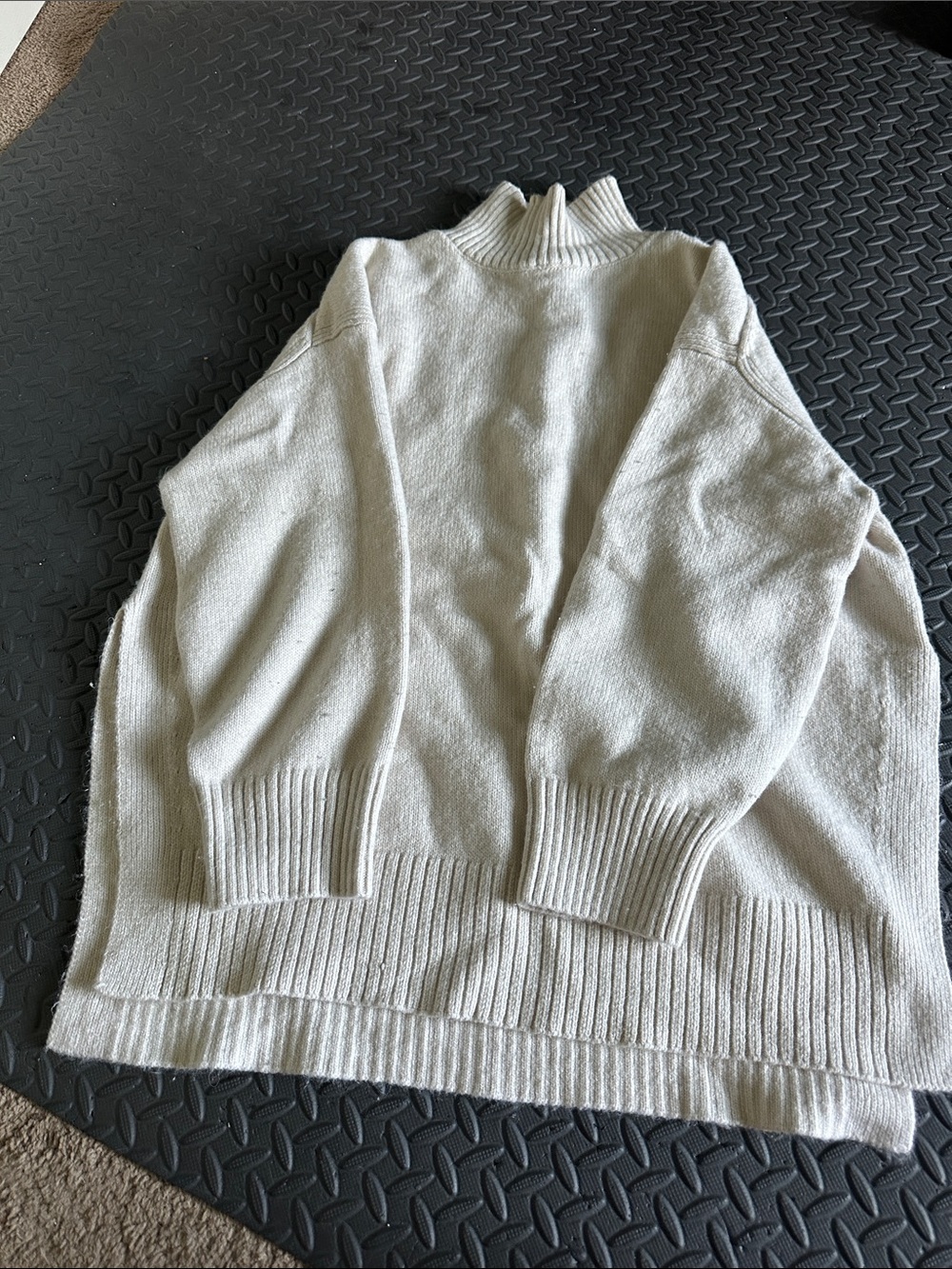 H&M Light Cream Turtleneck Sweater - Soft Knit Women's Jumper